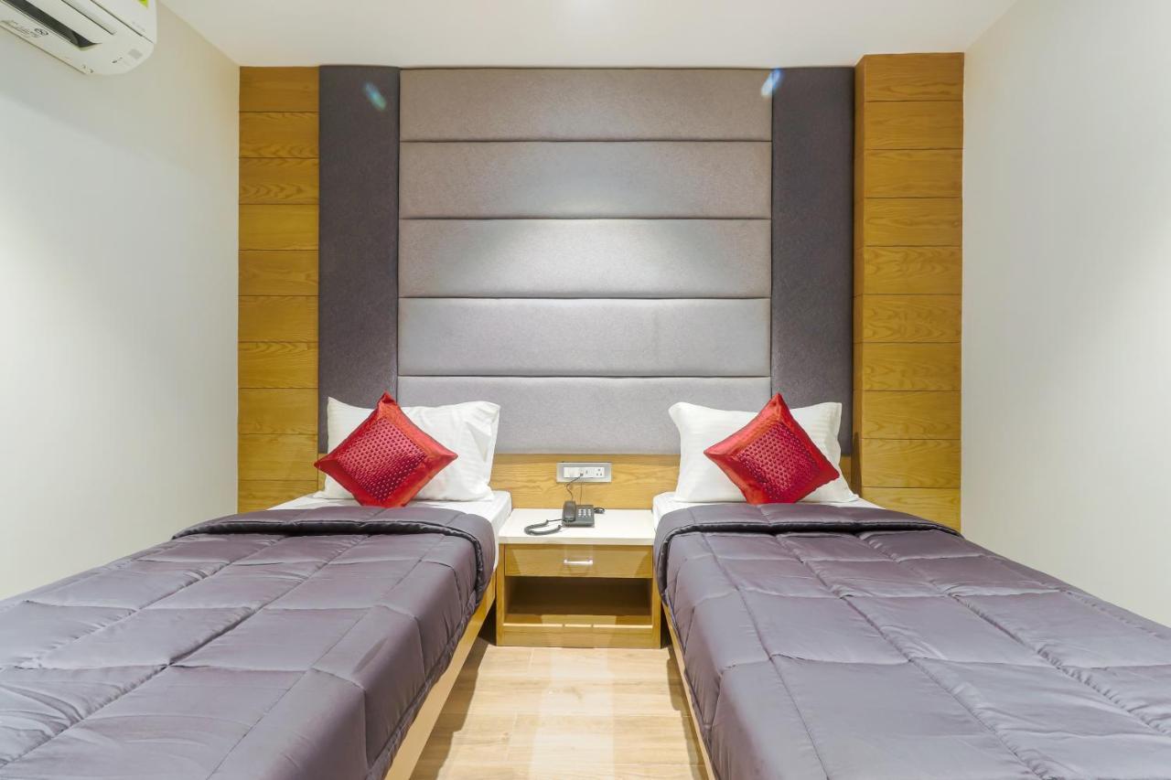 Hotel Bricks, Karol Bagh, New Delhi Exterior foto