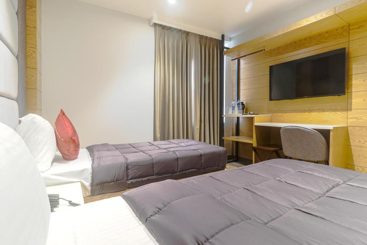 Hotel Bricks, Karol Bagh, New Delhi Exterior foto